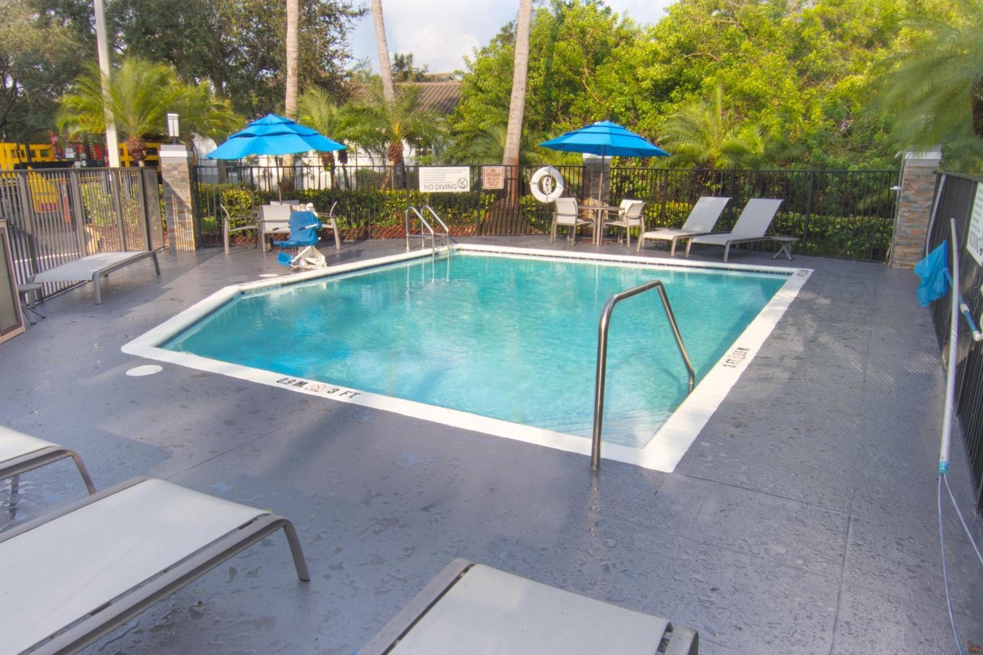 Holiday Inn Express&Suites Fort Lauderdale Airport West, an IHG Hotel Davie Exterior foto